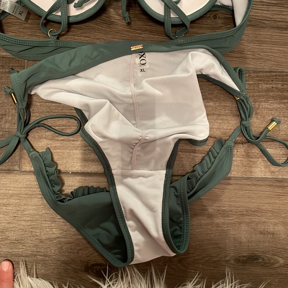 Bikini set ruffle from XOXO size XL - Picture 4 of 4
